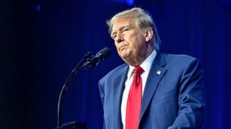 Trump hem hakaret etti hem geri adım attı!