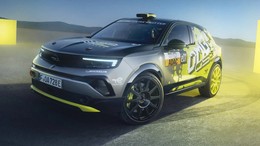 Opel, yeni elektrikli ralli otomobilini tanıttı