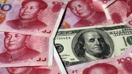 Yuan 10 ayın zirvesinde, dolar geriliyor