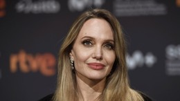 Angelina Jolie isyan etti: Ülkemi tanıyamıyorum