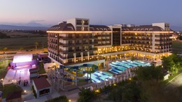 Patron tutuklandı, milyarlık otele kayyum atandı!