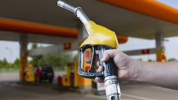 600 istasyonu var... Akaryakıt devi satışa çıkarıldı