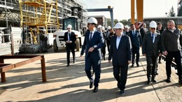 Aziz Yıldırım'ın savaş gemisi suya indi! "Kritik evre tamamlandı"