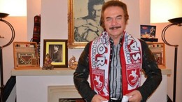 Orhan Gencebay, hastaneye kaldırıldı!