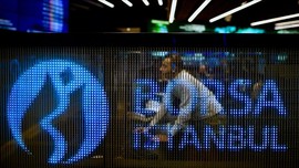BIST 100'de şok düşüş: Ticaret sektörü çöktü, bankalar direndi