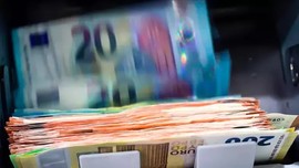 Küresel riskler zirvede: Fed temkinli, piyasalar alarmda