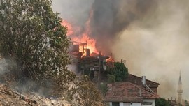 Yangının sorumlusu elektrik şirketi çıktı! 3 kişi ölmüştü