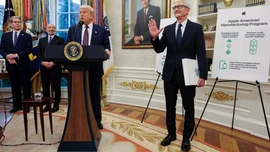 Trump'tan teknoloji şirketlerine ağır darbe!
