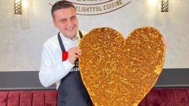 CZN Burak'tan 14 milyon liralık lüks otomobil
