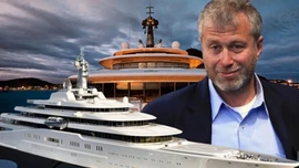 Abramoviç’in süper yatları Türk tersanesinde!