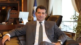 Ünsal Ban yurt dışına kaçtı!