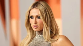 Paris Hilton'un takip ettiği Türk şarkıcı herkesi şaşırttı!