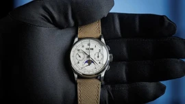 Tarihin en değerli saati oldu! Rekor fiyat