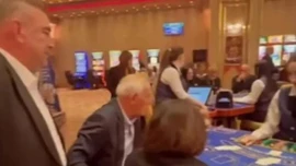 Türk başkonsolos kumarhaneden çıktı!