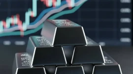 Tarihi seviyeye çok yakın! Gümüş rekorlara doymuyor