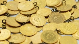 Altın rekora koşuyor: Gram ve çeyrek altın yatırımcıları heyecanlandırıyor