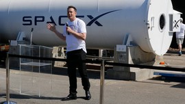 Hedef 800 milyar dolar! SpaceX hız verdi: Ay üssü inşa edeceğiz