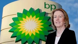 Petrol devinde üst düzey değişiklik!