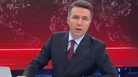 Çarpıcı iddia: Mehmet Akif Ersoy, kızlara hava atmak için bakanları kullanmış!