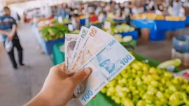 Açlık sınırı zamlı asgari ücreti geçti!