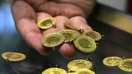 Yeni gelişmeler altın fiyatlarına rekor kırdırdı!