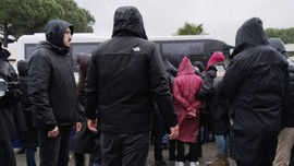 Tuncay Özilhan'ın evinin önünde gözaltı!