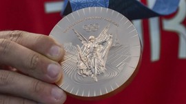 Altın ve gümüş fiyatları, olimpiyat madalyalarını uçurdu!