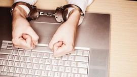 Yunanistan’dan dijital kumar operasyonuna ağır darbe! Influencer’lara rekor ceza yolda