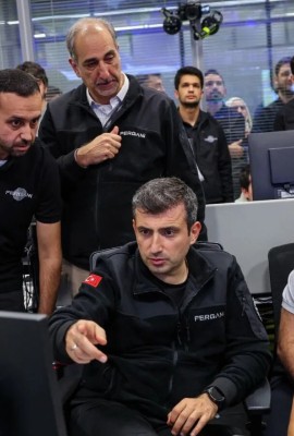 Bayraktar'dan tarihi uzay hamlesi! Bir ilk yaşanacak