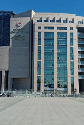 Operasyon düzenlendi: Dev holdinge kayyım atandı!