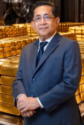 16 ton altın stoklayan milyarderden çarpıcı tahmin: "Daha yeni yükselmeye başladı"