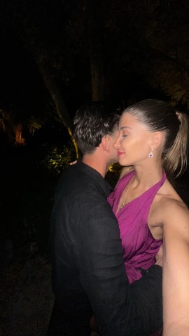 Aşkı için annesini silmişti... Yeni pozlar paylaştı