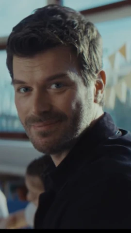 Kıvanç Tatlıtuğ'un aldığı para dudak uçuklattı