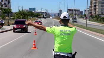 Trafikte yeni dönem: Cezalar cep yakıyor