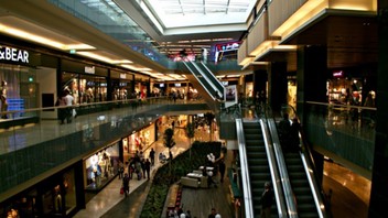 Ciro arttı, ziyaretçi sayısı düştü