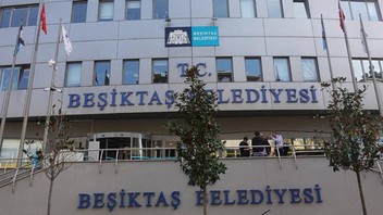 Beşiktaş Belediyesi'ne operasyon: 12 kişiye gözaltı!