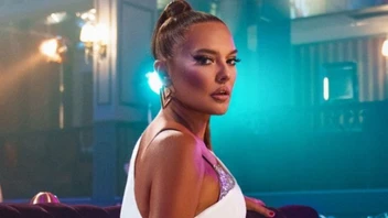 Demet Akalın sahte reklam kurbanı oldu