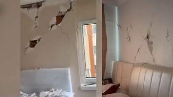 Depremde hasar alan villayı bakın nasıl satmaya çalıştılar!