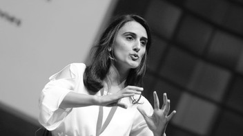 Canan Dağdeviren beyin kanaması geçirdi
