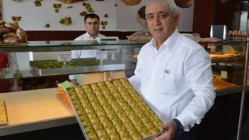 Otel müdürü ve ünlü baklavacı tutuklandı!