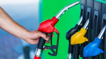 Akaryakıta bir zam daha geliyor!