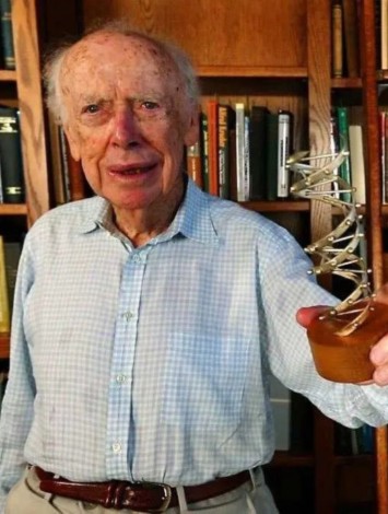 Nobel ödüllü bilim adamı Epstein'in evinden çıktı!