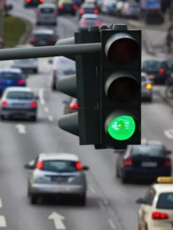 Trafik lambasına yeni renk geliyor!