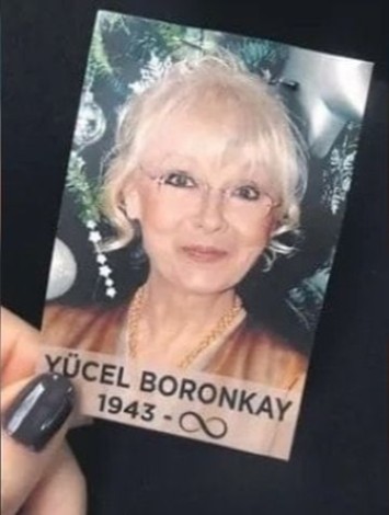 Sosyetenin ünlü ismi istedi, mezar açıldı: 'Yatalak annesini defalarca...'