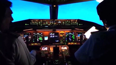 Skandal ortaya çıktı: Pilotların 'hostesler' grubu ifşa oldu!