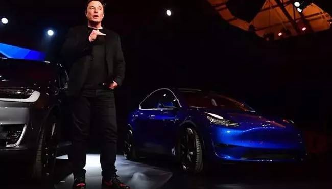 Elon Musk, 4 üst düzey yöneticisini kaybetti! - Resim : 1