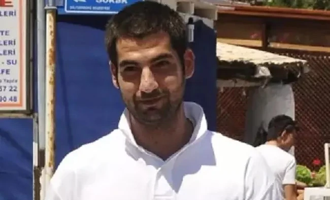 Bodrum'da korkutan gece! Sosyetenin &uuml;nl&uuml; ismi Kerem D&uuml;r&uuml;st alevlerin arasından sağ &ccedil;ıktı! - Resim : 2