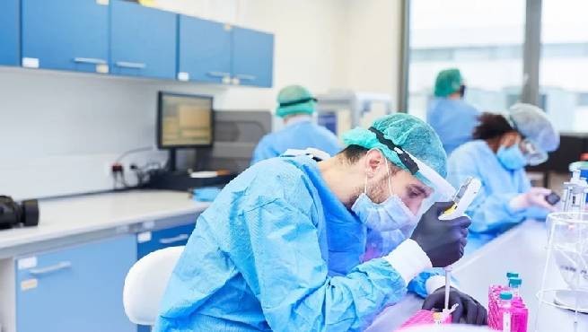 Dünyanın en değerli ilaç şirketi Eli Lilly oldu - Resim : 1
