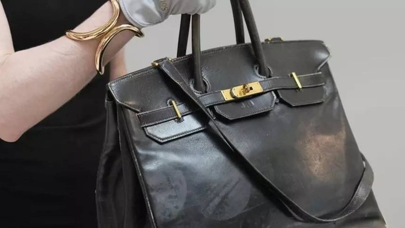 Lüksün zirvesi: Jane Birkin’in çantası müzayedede tarih yazdı