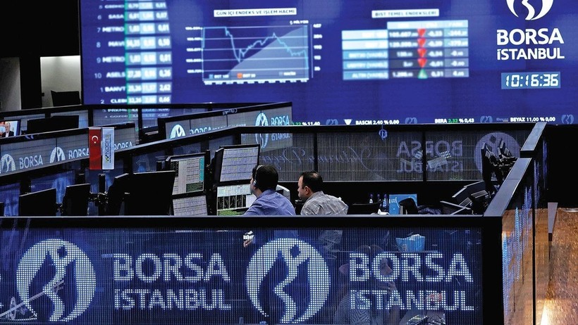 BIST 100'de şok düşüş: Ticaret sektörü çöktü, bankalar direndi